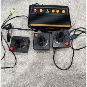 Atari Flashback 8 Console with 3 Wired Controllers Retro‎ Gaming System